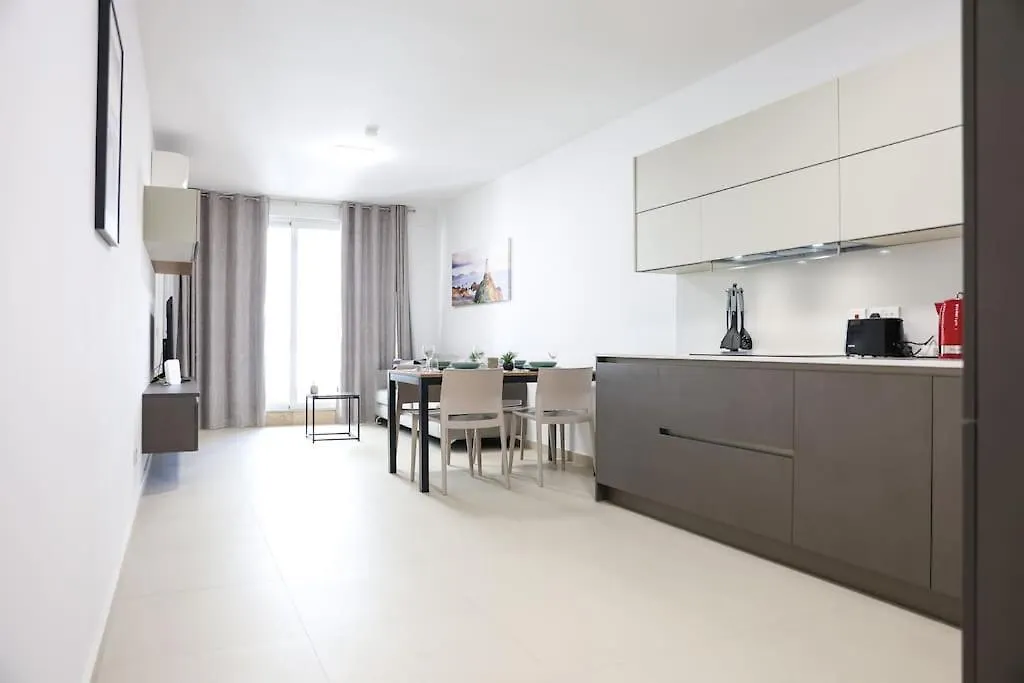 Sliema Central 2Br Apt With Balcony & Sea Views By 360 Estates 0*,